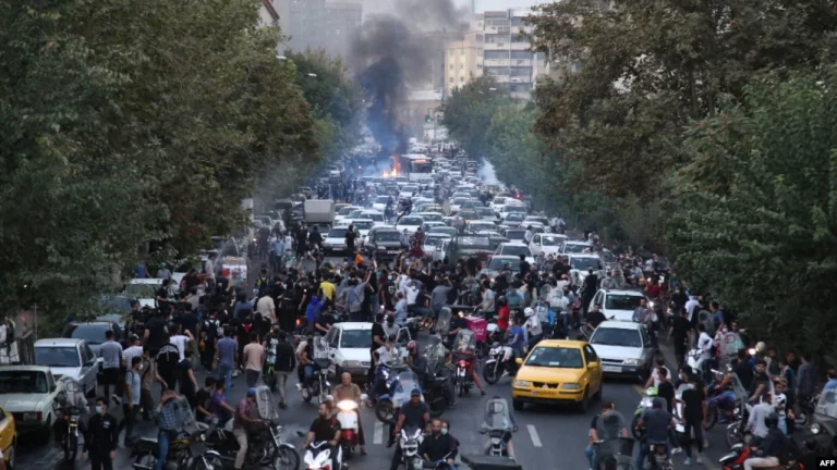 پوشش (داخل کشور) لحظه به لحظه تصویری انقلاب ایران، سه شنبه ۱۷ آبان ۱۴۰۱