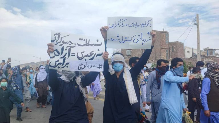 زاهدان – تظاهرات گسترده مردم با شعار مرگ بر حکومت بچه کش